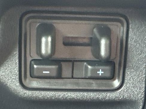 New 2025 Ford Expedition Max Active image 31