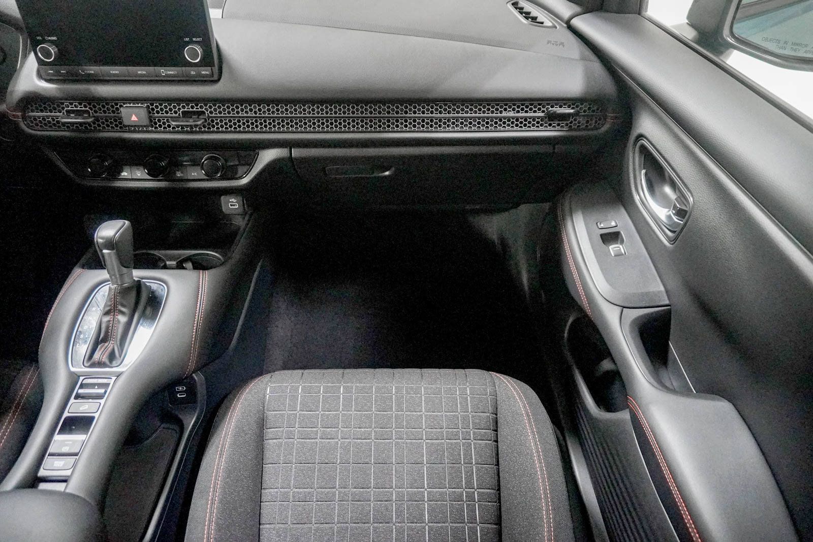 Certified 2024 Honda HR-V Sport image 28