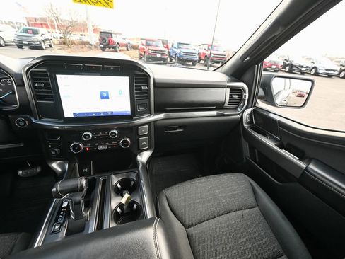 Certified 2022 Ford F150 XLT w/ Equipment Group 302A High image 33