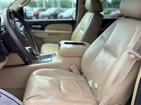Used 2011 GMC Yukon Denali AWD/4WD image 10