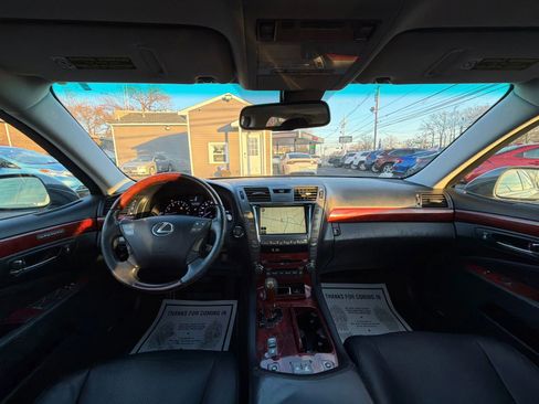 Used 2008 Lexus LS 460 w/ Comfort Pkg image 27