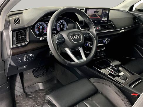 Used 2023 Audi Q5 2.0T Prestige w/ Prestige Package AWD/4WD image 16