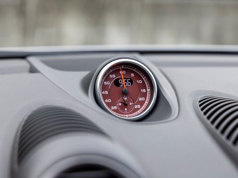 Certified 2025 Porsche 718 Boxster S image 34