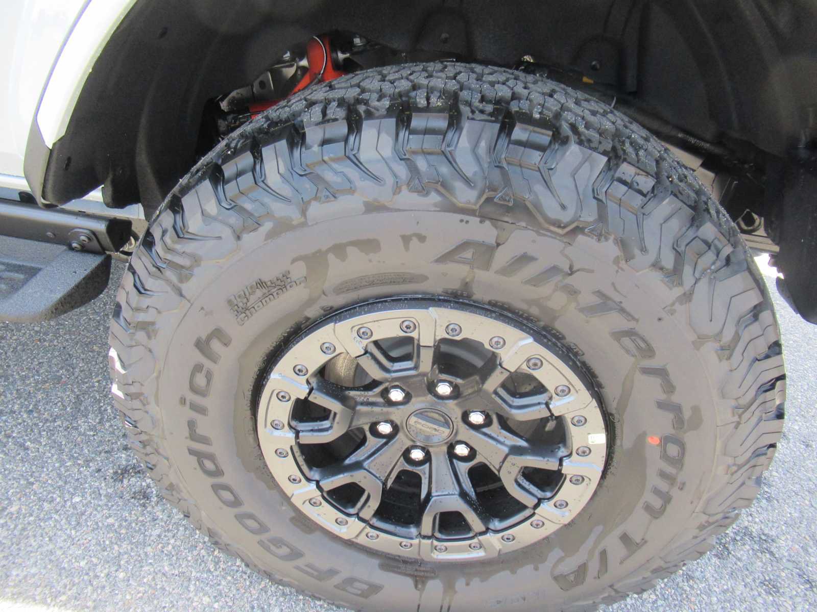 New 2026 Ford Bronco Raptor w/ Interior Carbon Fiber Pack AWD/4WD image 9