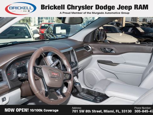 Used 2018 GMC Acadia SLT image 16