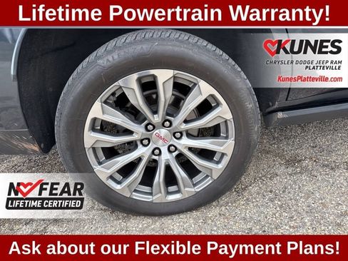 Used 2021 GMC Yukon Denali w/ Denali Premium Package AWD/4WD image 13