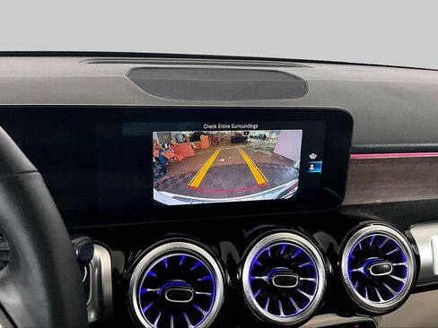 Certified 2022 Mercedes-Benz GLB 250 4MATIC image 29