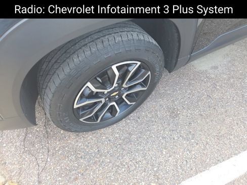 Used 2022 Chevrolet TrailBlazer ACTIV w/ Technology Package AWD/4WD image 12