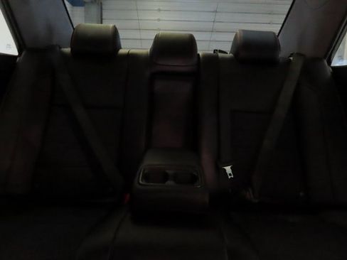 Used 2015 Toyota Camry SE image 26