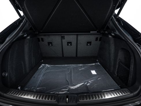 Certified 2026 Porsche Macan Turbo image 26