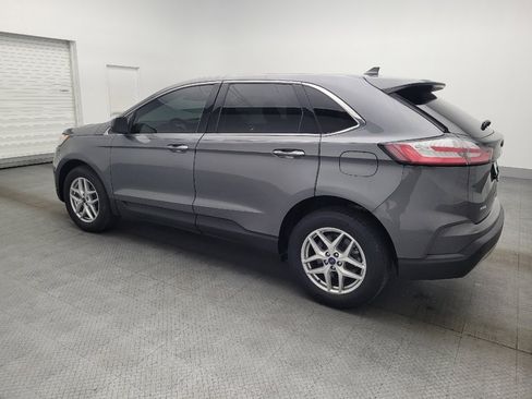 Used 2022 Ford Edge SEL image 3