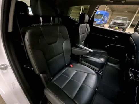 Used 2022 Kia Telluride EX w/ EX Premium Package AWD/4WD image 26