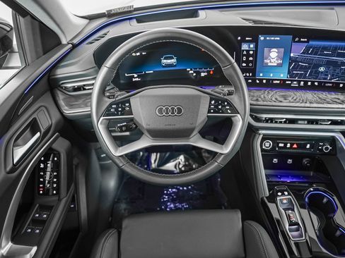 Certified 2025 Audi Q5 Premium w/ Premium Plus AWD/4WD image 15