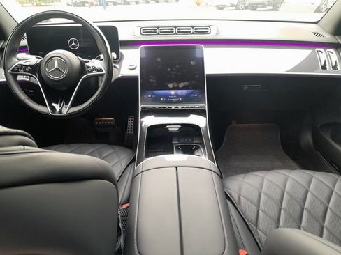 Certified 2025 Mercedes-Benz S 580 4MATIC Sedan image 11