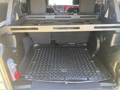 Used 2019 Jeep Wrangler Unlimited Rubicon AWD/4WD image 28