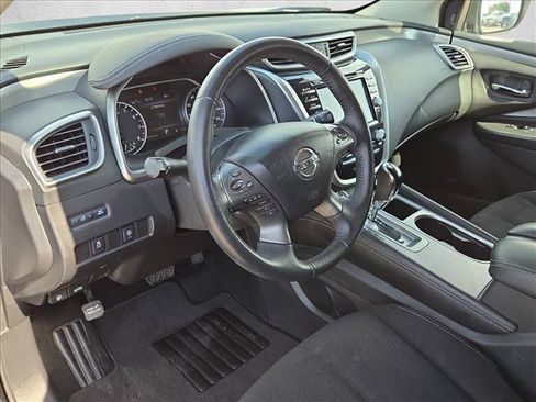 Used 2020 Nissan Murano SV AWD/4WD image 10