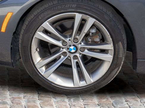 Used 2019 BMW 430i Convertible w/ Convenience Package image 35