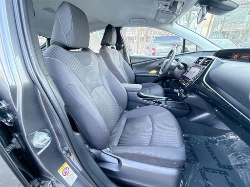 Used 2021 Toyota Prius Prime LE image 24