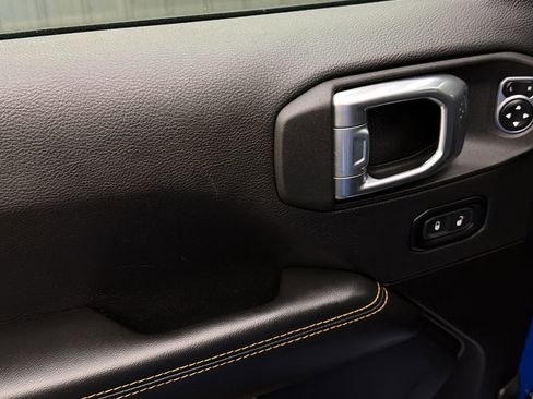 Used 2024 Jeep Wrangler Unlimited Sahara w/ Technology Group image 30