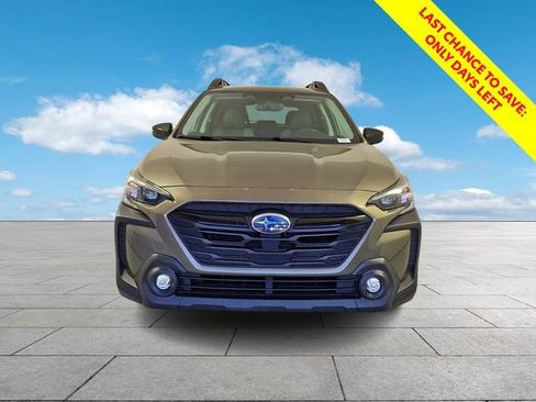 Used 2025 Subaru Outback Onyx Edition AWD/4WD image 3