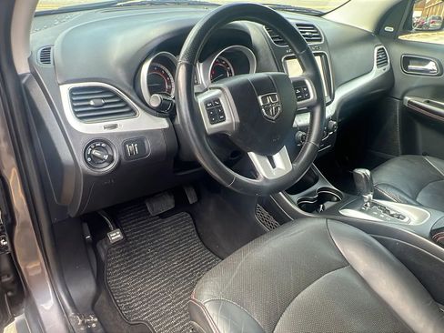 Used 2015 Dodge Journey R/T w/ Flexible Seating Group image 24