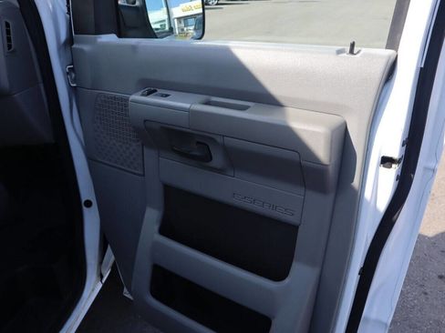 Used 2011 Ford E-250 and Econoline 250 w/ PWR Group image 24