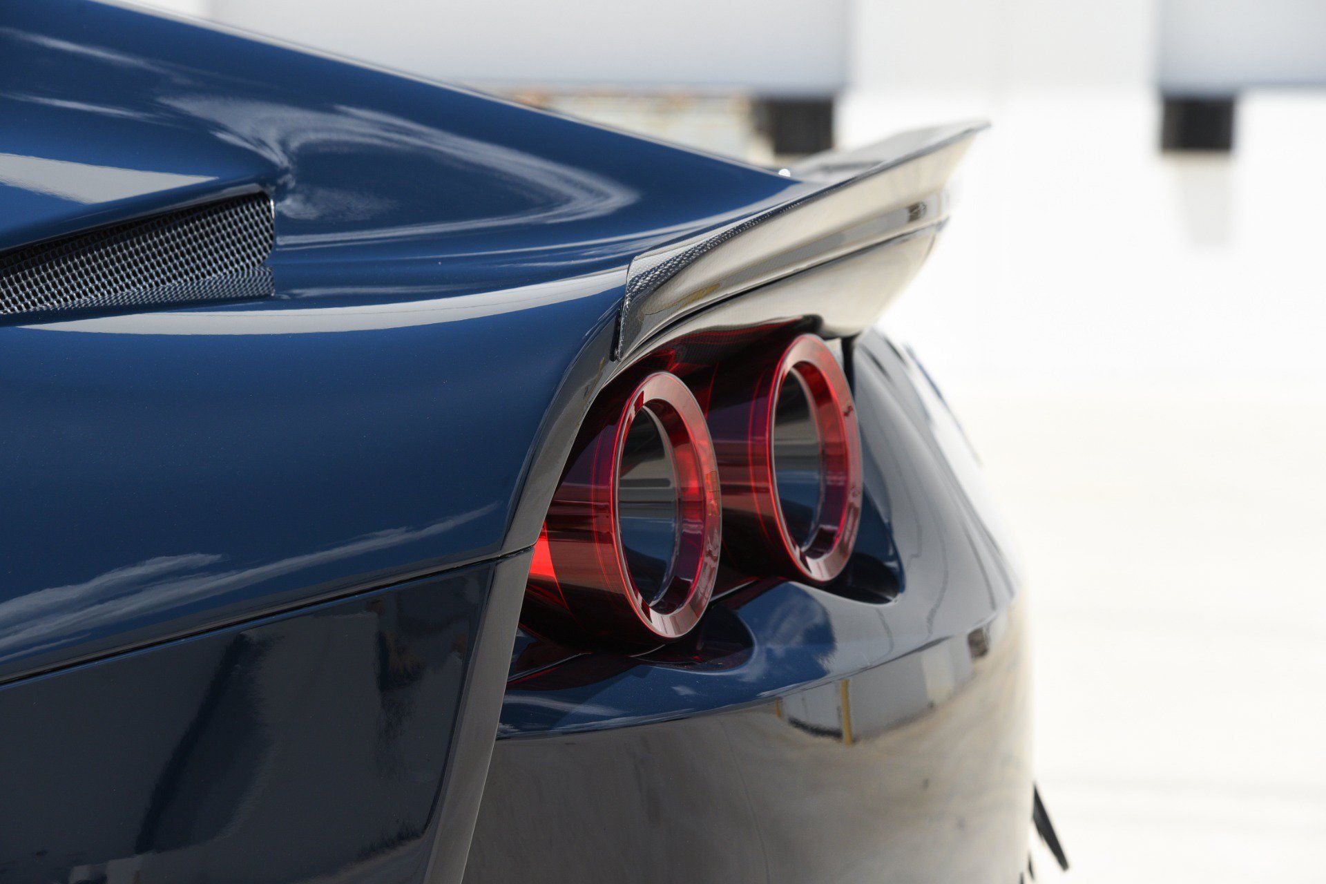 Used 2020 Ferrari 812 Superfast RWD image 18