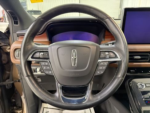 Used 2022 Lincoln Nautilus Reserve w/ Equipment Group 201A image 13