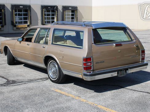 Used 1987 Chevrolet Caprice Classic RWD image 26
