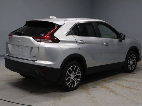 Used 2023 Mitsubishi Eclipse Cross LE image 12