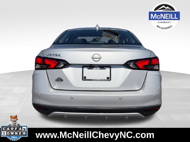 Used 2025 Nissan Versa SV FWD image 7