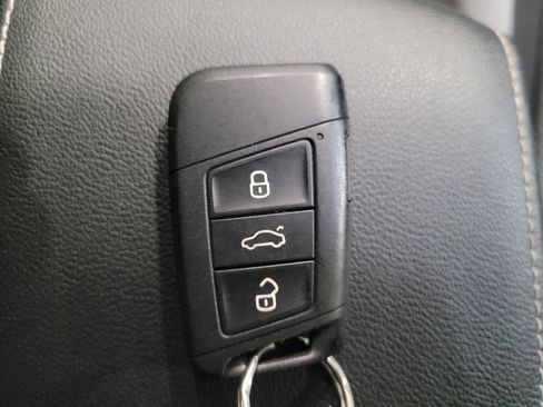 Used 2022 Volkswagen Taos S AWD/4WD image 32