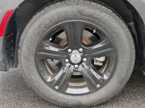 Used 2022 Dodge Charger SXT image 12