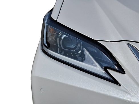 Used 2023 Lexus ES 250 w/ Premium Package AWD/4WD image 11