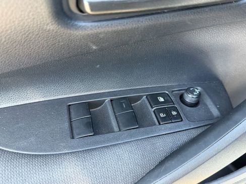 Used 2024 Toyota Corolla LE FWD image 17