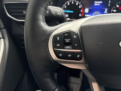 Certified 2023 Ford Explorer Limited AWD/4WD image 23