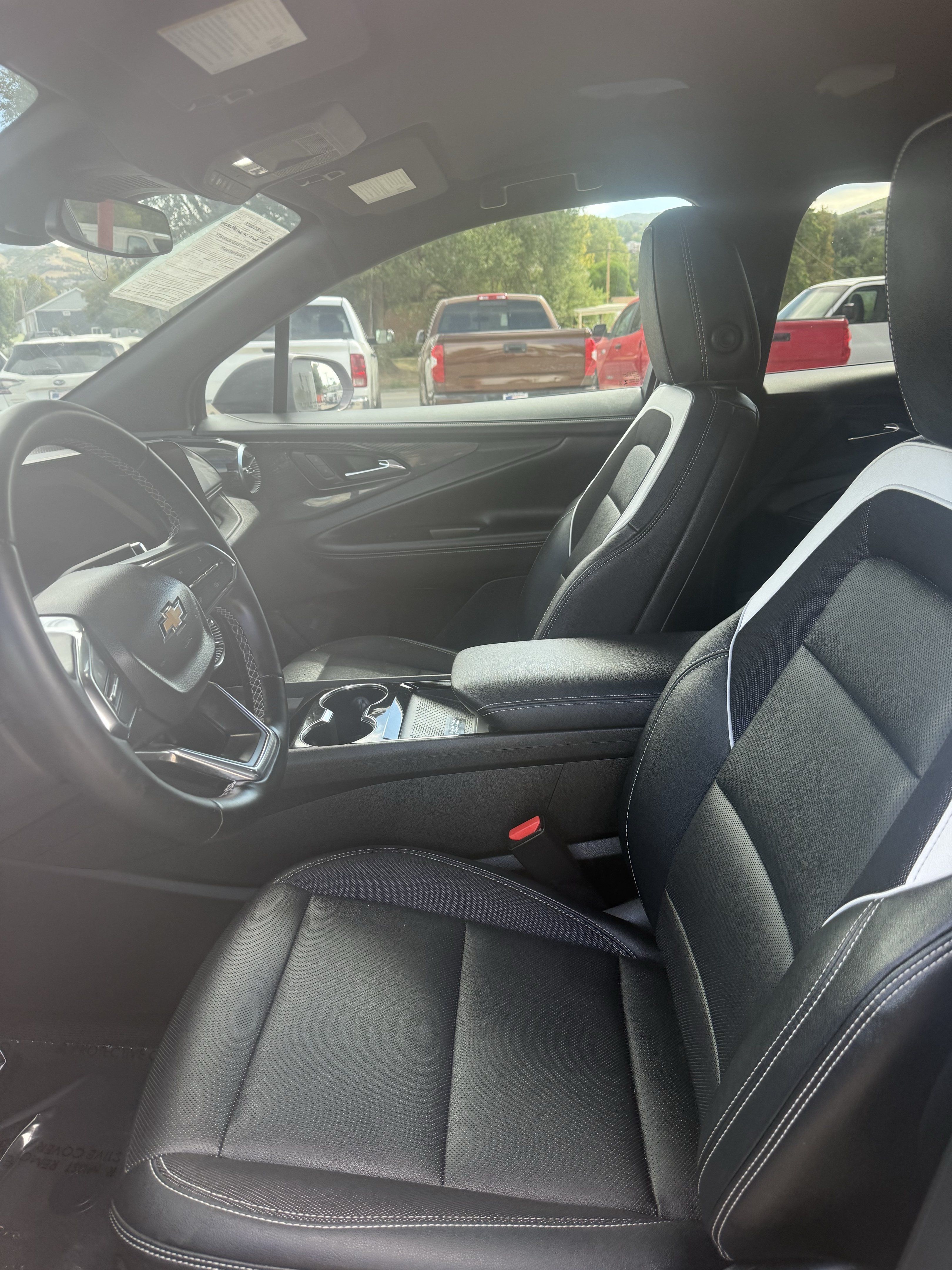Used 2024 Chevrolet Blazer EV LT AWD/4WD image 16