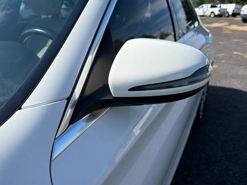 Used 2016 Mercedes-Benz C 300 4MATIC Sedan image 9