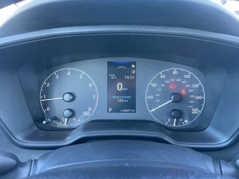 Used 2024 Toyota Corolla LE image 9