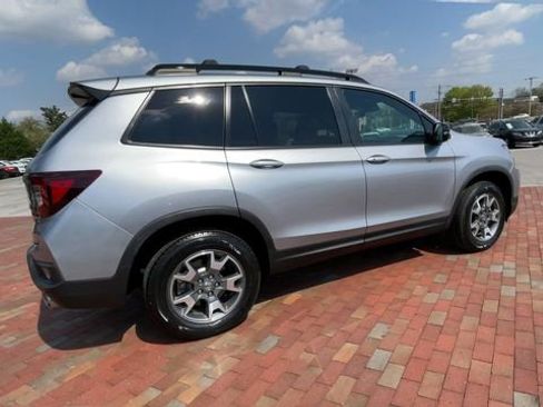 Certified 2023 Honda Passport TrailSport image 9