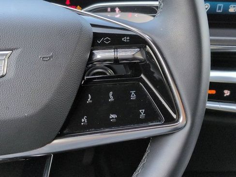Used 2024 Cadillac Lyriq Tech RWD image 26