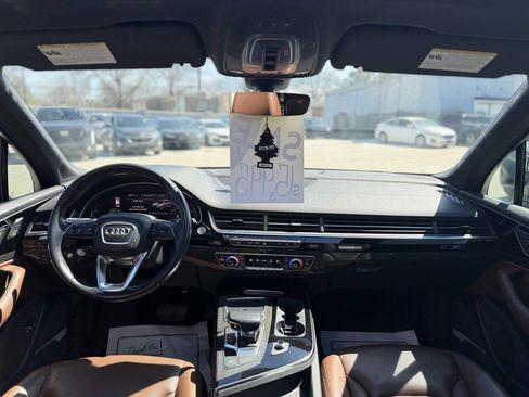 Used 2018 Audi Q7 3.0T Prestige image 12