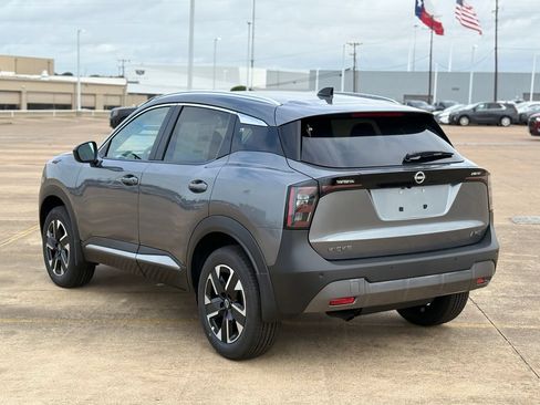 New 2026 Nissan Kicks SV AWD/4WD image 9