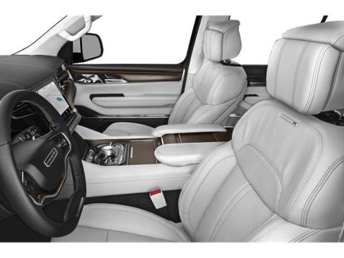 Certified 2022 Jeep Grand Wagoneer Series III w/ Rear Seat Video Group 1 AWD/4WD image 9