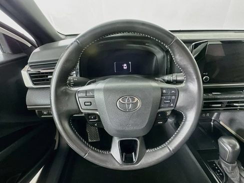 Used 2025 Toyota Camry SE FWD image 21