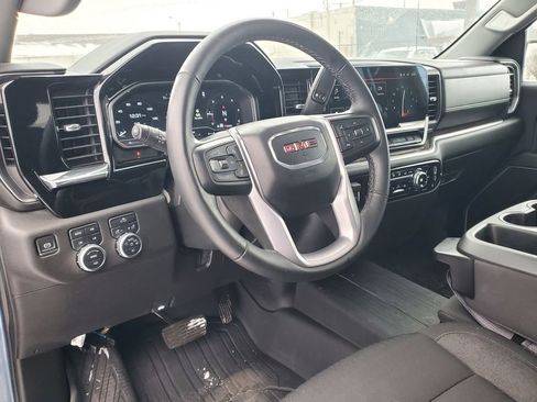 Used 2024 GMC Sierra 1500 Elevation w/ X31 Off-Road Package AWD/4WD image 10