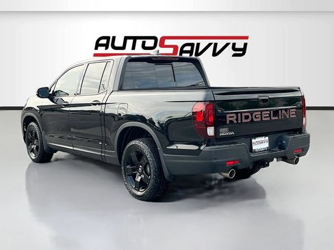 Used 2025 Honda Ridgeline Black Edition image 5