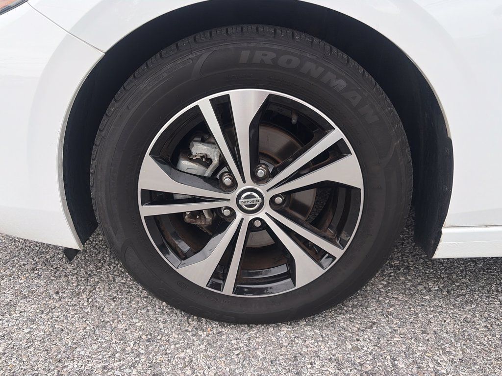 Used 2023 Nissan Sentra SV FWD image 26