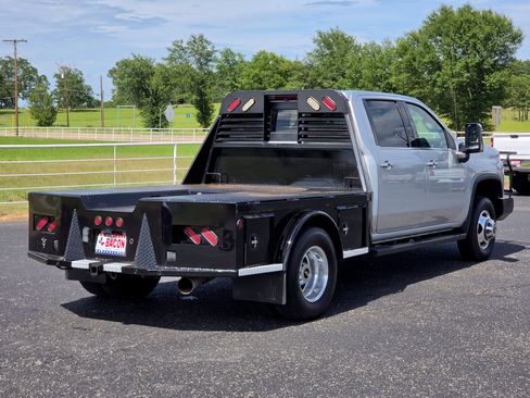 Used 2022 Chevrolet Silverado 3500 High Country AWD/4WD image 6