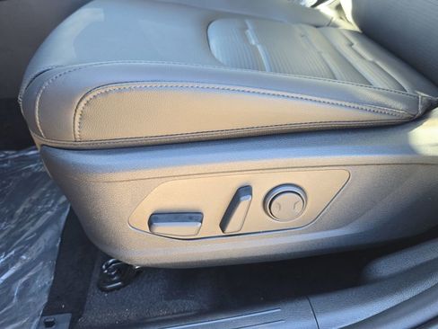 New 2026 Kia Sportage SX image 23